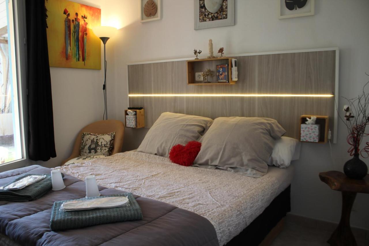 Philippe & Marie, A Louer Petite Chambre Chez L'Habitant Avec Terrasse Dans Villa, Au Pied Du Luberon Cucuron Buitenkant foto