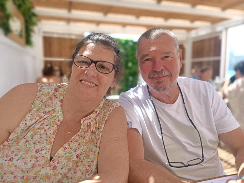 Philippe & Marie, A Louer Petite Chambre Chez L'Habitant Avec Terrasse Dans Villa, Au Pied Du Luberon Cucuron Buitenkant foto